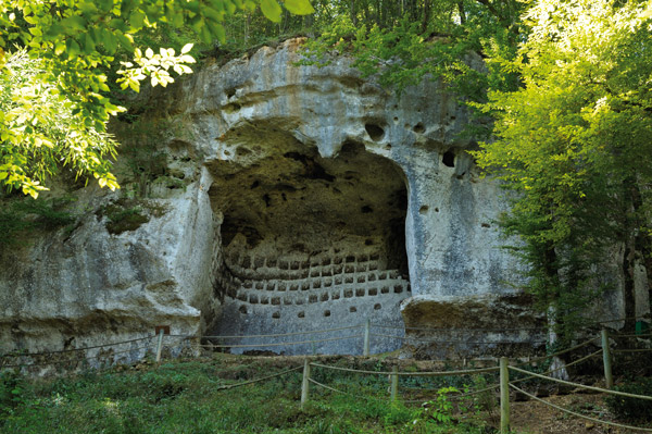 Site troglodytique et parc de loisirs du Conquil